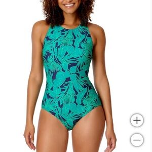 NWT Lands' End Ladies' green Swimsuit